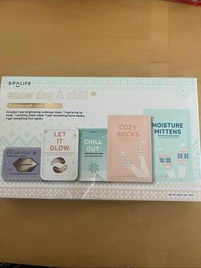 Alife 5-Piece Self-Care Gift Set - White & Black